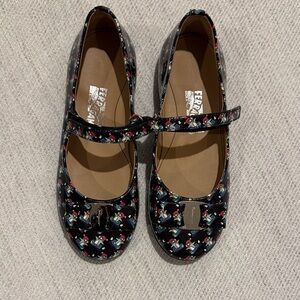 Salvatore Ferragamo Mary Jane flats girls size 12.5